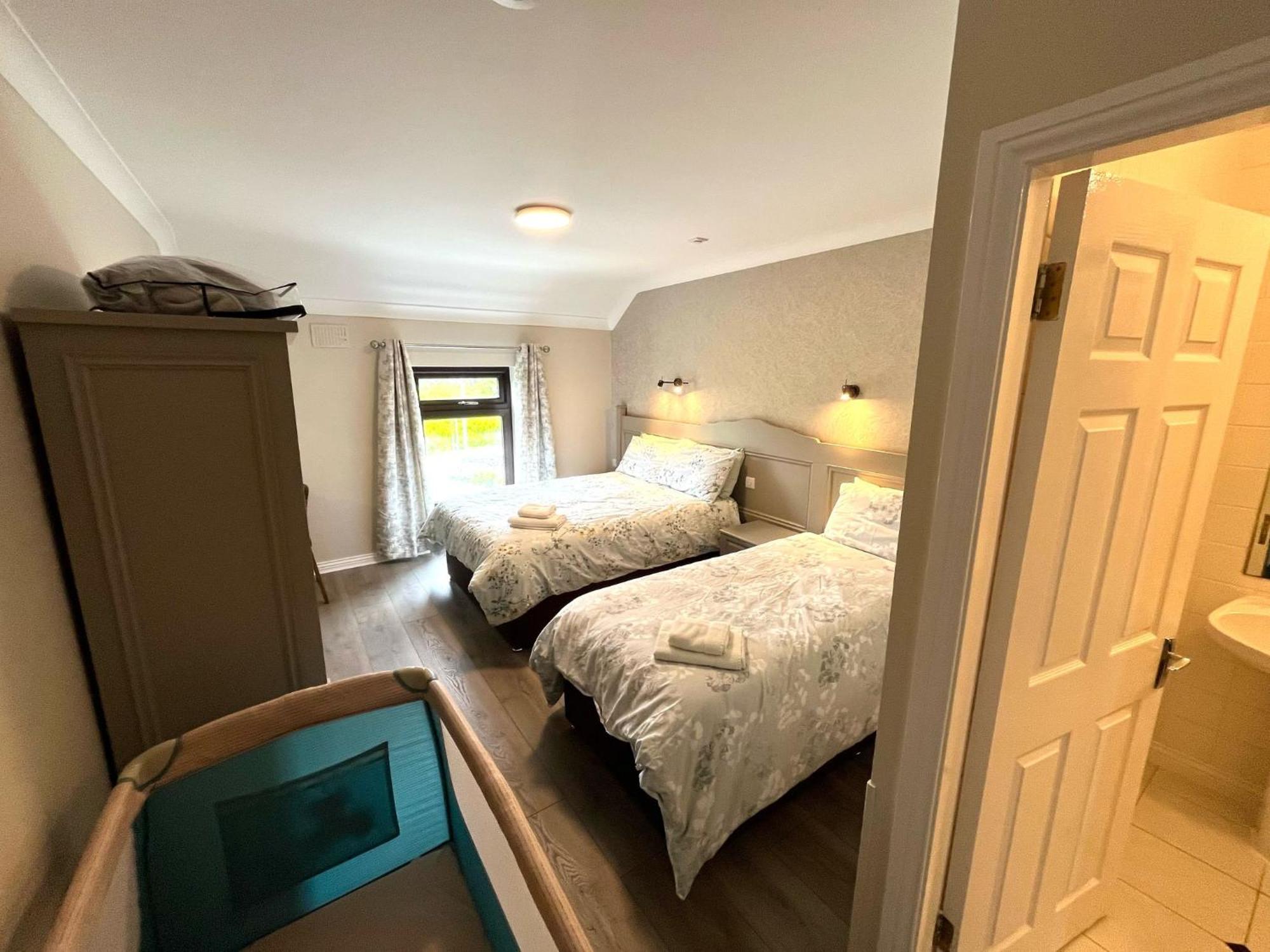 Tigh Fitz Apartments - Inis Mor, Aran Island Inishmore Eksteriør billede